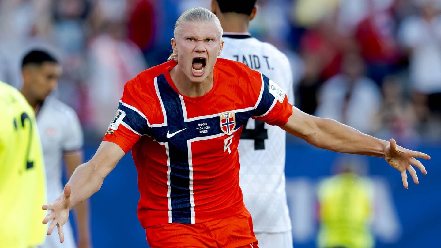 Erling Haaland Shines in Norway's World Cup Debut Erling Haaland Shines in Norway's World Cup Debut