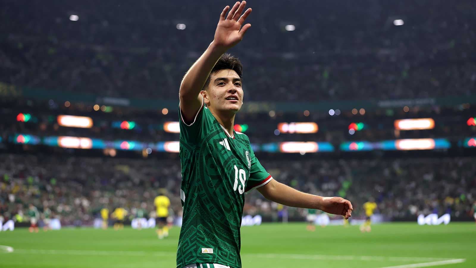 Liverpool Eyes 17-Year-Old Mexican Midfield Sensation Gilberto Mora Liverpool Eyes 17-Year-Old Mexican Midfield Sensation Gilberto Mora